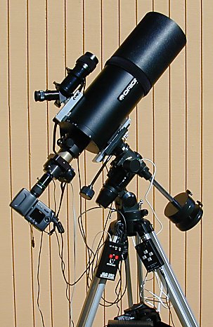 amplitude Storen Schrikken Nikon Coolpix 990 Digital Camera with Orion Argonaut™ 150mm  Maksutov-Cassegrain Telescope